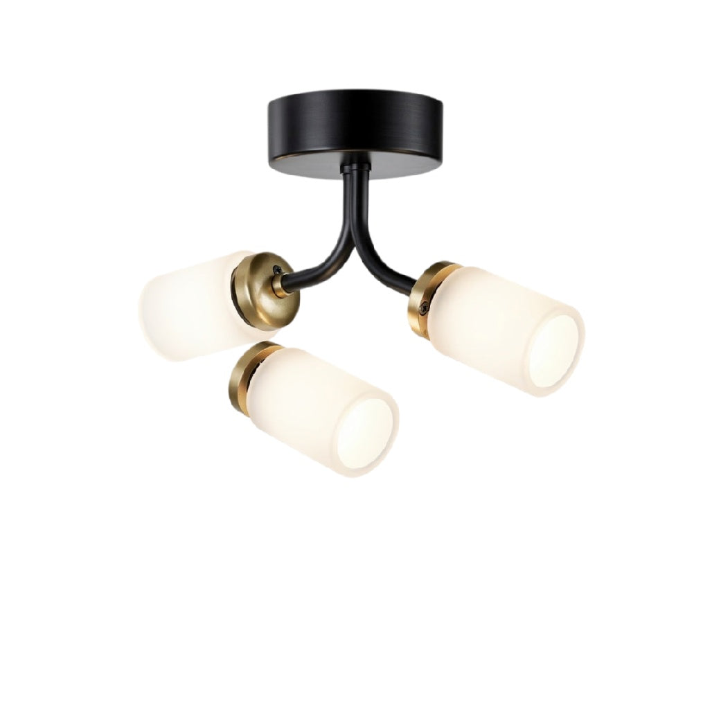 Título técnico em português: **Luminária de Teto Três Luzes com Design Moderno e Difusores de Vidro Fosco**